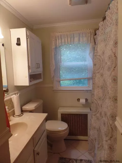 12 Keator Dr, Schenectady, NY 12306 photo 8