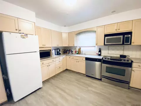 46 Ormond St, Albany, NY 12203 photo 22