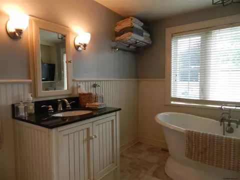 1078 Roberta Rd, Schenectady, NY 12303 photo 26