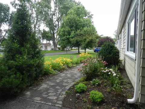 1078 Roberta Rd, Schenectady, NY 12303 photo 34