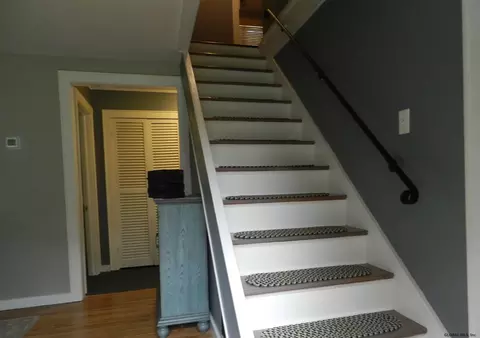 1078 Roberta Rd, Schenectady, NY 12303 photo 5