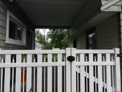 1078 Roberta Rd, Schenectady, NY 12303 photo 36