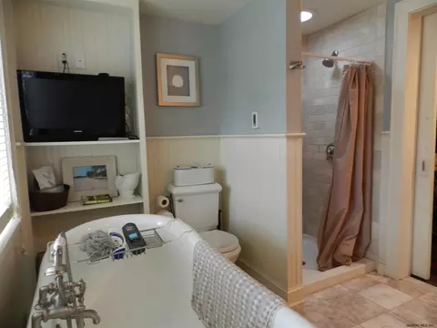1078 Roberta Rd, Schenectady, NY 12303 photo 28