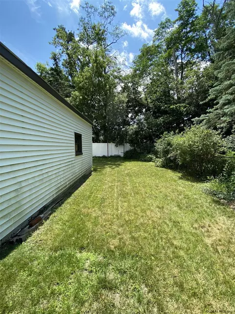 24 Tower Ave, Schenectady, NY 12304 photo 37