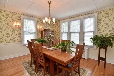 812 Wright Ave, Schenectady, NY 12309 photo 8