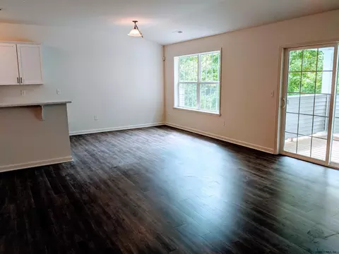 702 Grayson Pl, Schenectady, NY 12302 photo 7
