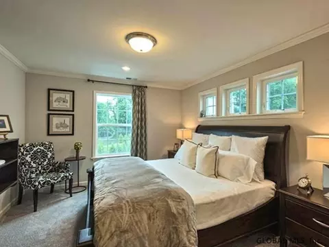 703 Grayson Pl, Schenectady, NY 12302 photo 8