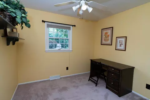 106 Mohawk Dr, Schenectady, NY 12303 photo 51