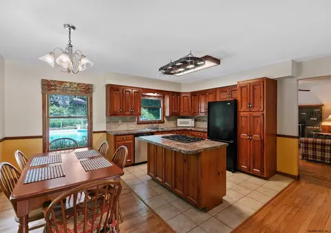3 Raspberry Dr, Malta, NY 12020 photo 11