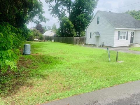 75 Fox Ave, Colonie, NY 12304 photo 3