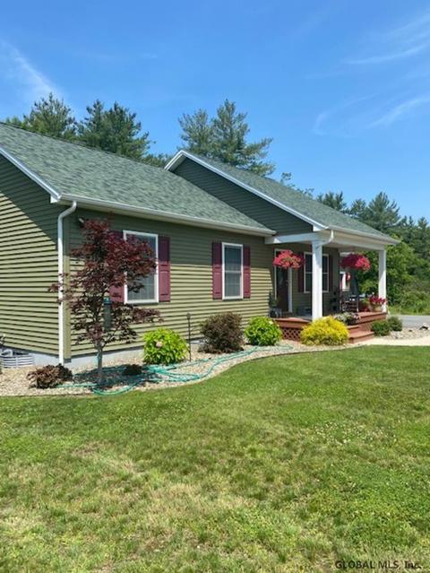5 Primrose Ln, Argyle, NY 12809 photo 2