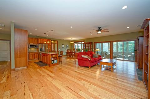 1005 Gideon Trce, Schenectady, NY 12302 photo 7