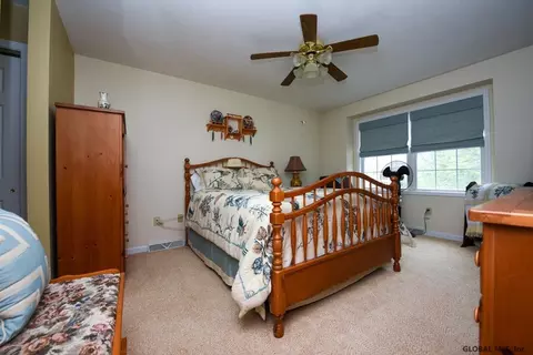 29 Squire Rd, Schenectady, NY 12304 photo 16