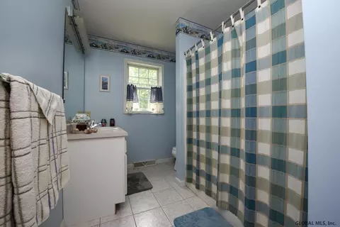 29 Squire Rd, Schenectady, NY 12304 photo 14