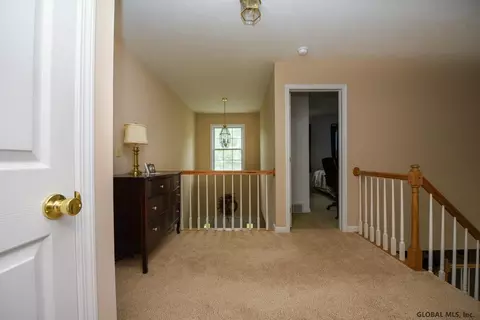 29 Squire Rd, Schenectady, NY 12304 photo 15