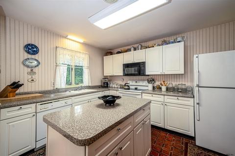 30 Cross St, Kinderhook, NY 12106 photo 9
