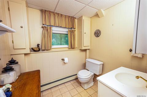 30 Cross St, Kinderhook, NY 12106 photo 26