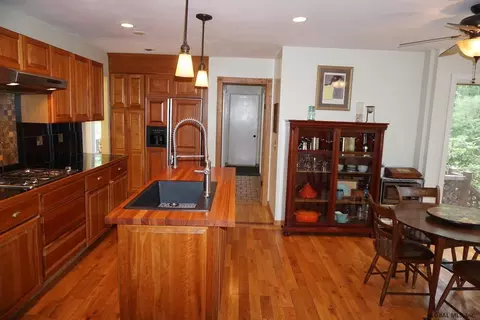 22 Teaberry Pl, Malta, NY 12020 photo 6