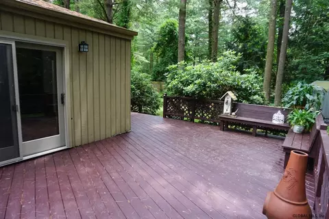 22 Teaberry Pl, Malta, NY 12020 photo 30