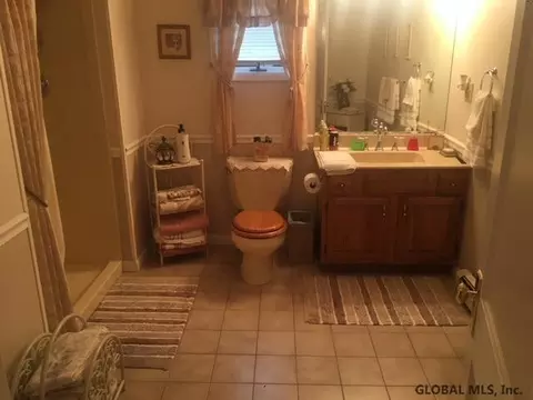 837 Cleveland Ave, Schenectady, NY 12306 photo 19