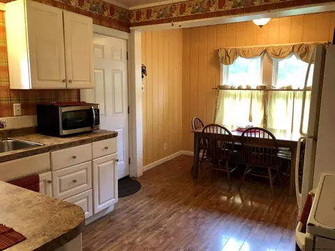 520 Main St, Corinth, NY 12822 photo 8