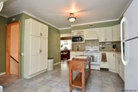 280 Progress Rd, Gloversville, NY 12078 photo 9