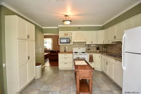 280 Progress Rd, Gloversville, NY 12078 photo 8