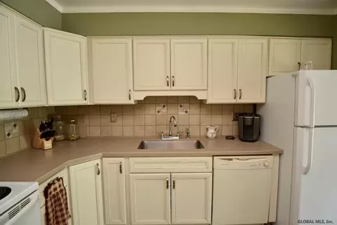280 Progress Rd, Gloversville, NY 12078 photo 5