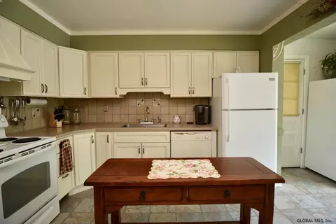 280 Progress Rd, Gloversville, NY 12078 photo 2