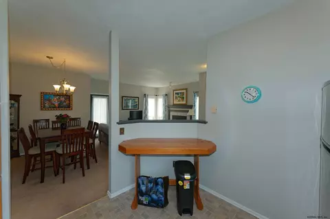 511 Apex Ln, Troy, NY 12182 photo 4