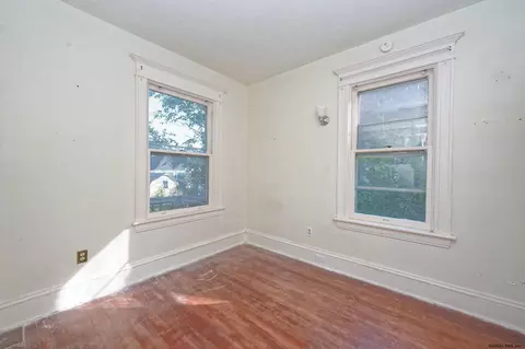 1069 Waverly Pl, Schenectady, NY 12308 photo 27