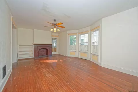 1069 Waverly Pl, Schenectady, NY 12308 photo 8