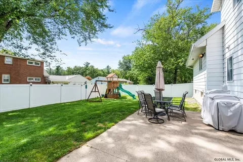 1224 Hendrickson Ave, Schenectady, NY 12309 photo 32