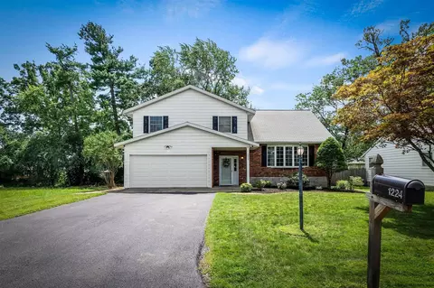1224 Hendrickson Ave, Schenectady, NY 12309 photo 1