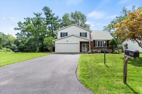 1224 Hendrickson Ave, Schenectady, NY 12309 photo 41