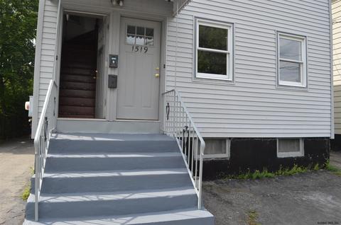 1517 Devine St, Schenectady, NY 12308 photo 5