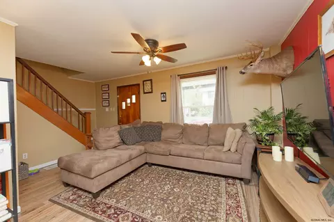 544 Harrison Ave, Schenectady, NY 12306 photo 9