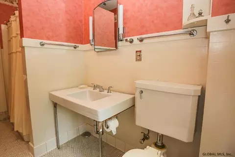 10 Front St, Schenectady, NY 12305 photo 36