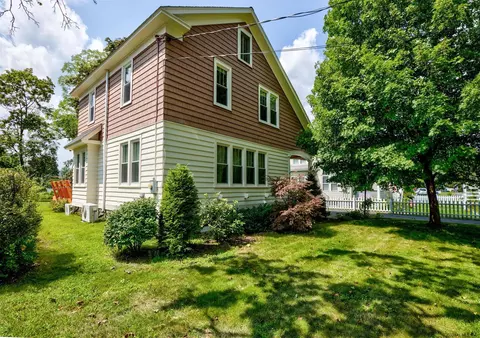 5 Bedell Ave, Delmar, NY 12054 photo 1