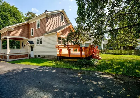 5 Bedell Ave, Delmar, NY 12054 photo 4