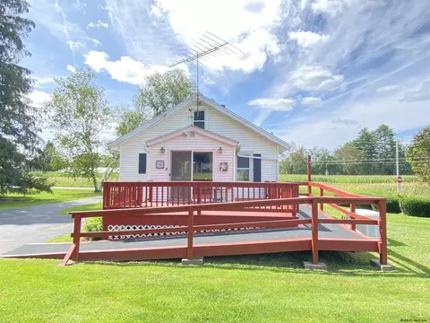 34 Crescent Rd, Eagle Bridge, NY 12057 photo 7