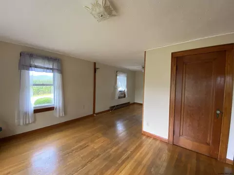 34 Crescent Rd, Eagle Bridge, NY 12057 photo 23