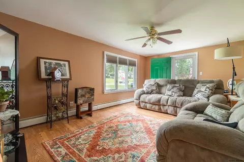 2121 Van Rensselaer Dr, Schenectady, NY 12308 photo 8