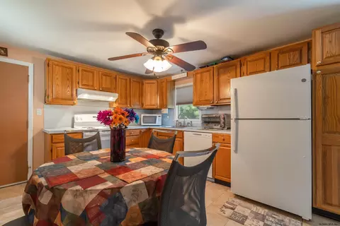 2121 Van Rensselaer Dr, Schenectady, NY 12308 photo 11