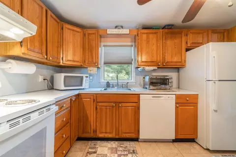 2121 Van Rensselaer Dr, Schenectady, NY 12308 photo 14
