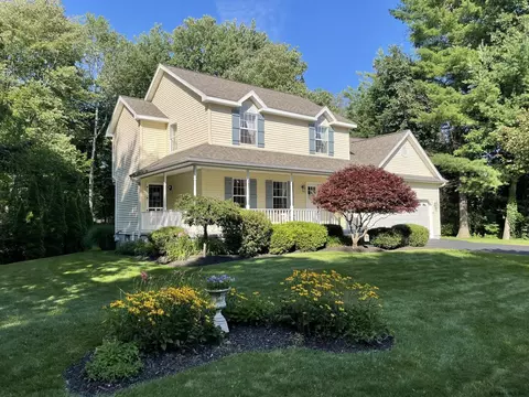 24 Willowbrook Ter, Halfmoon, NY 12065 photo 1