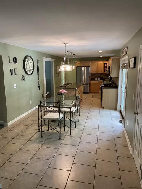24 Willowbrook Ter, Halfmoon, NY 12065 photo 13