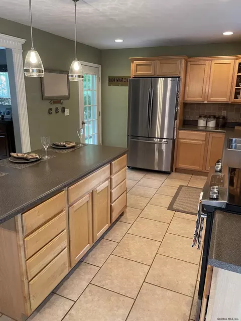 24 Willowbrook Ter, Halfmoon, NY 12065 photo 12