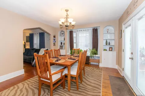 1918 Osterlitz Ave, Schenectady, NY 12306 photo 8