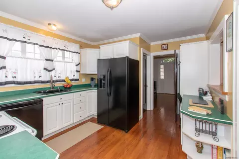 1918 Osterlitz Ave, Schenectady, NY 12306 photo 11